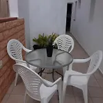 Apartamento Kalma 2 a 300mtrs de la playa con Piscina WIFI TV